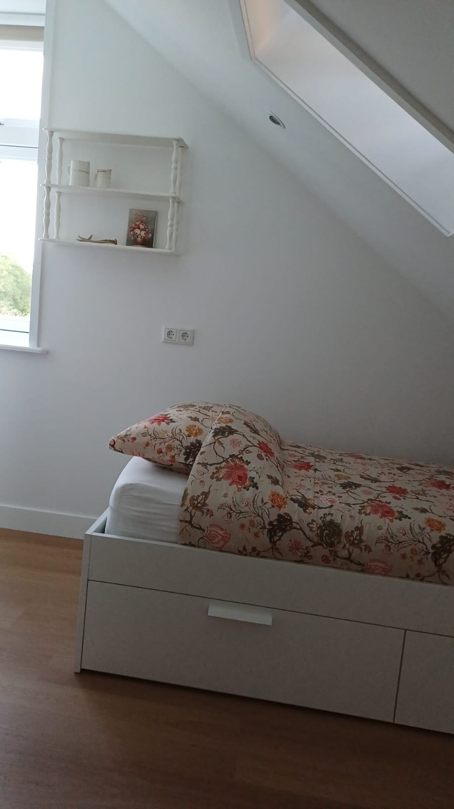 Eenpersoonsbed in de tweede slaapkamer